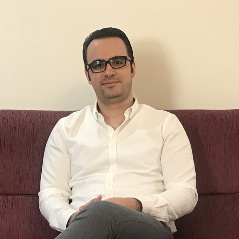 سینا اولیایی